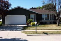 2338 W Shelly Dr., Sheboygan, WI 53083