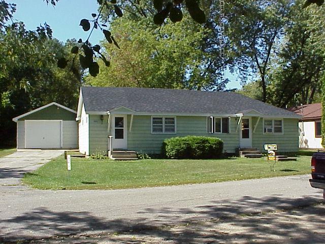 4325 East Dr., Delavan, WI 53115