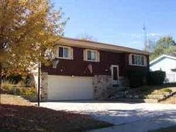 1227 Roosevelt Dr., West Bend, WI 53090