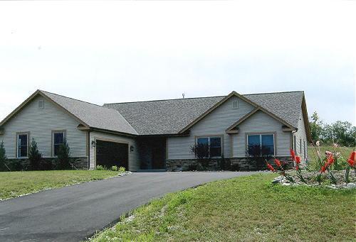 109 Red Fox Dr., Johnson Creek, WI 53038
