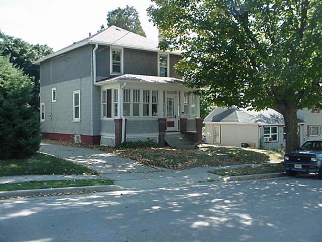 448 2nd St., Hartford, WI 53027