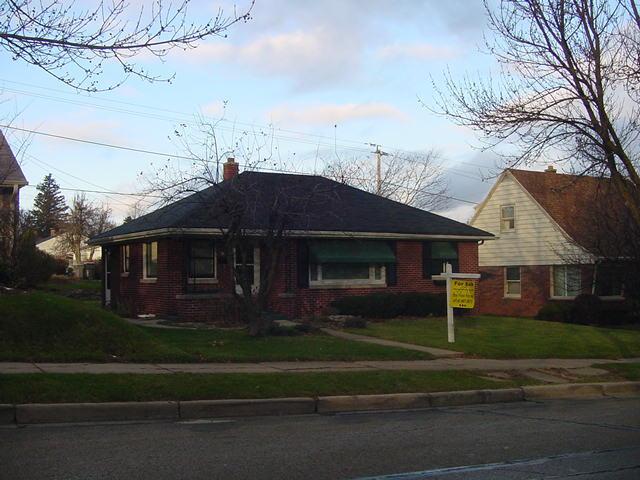 4351 S Packard, Cudahy, WI 53110