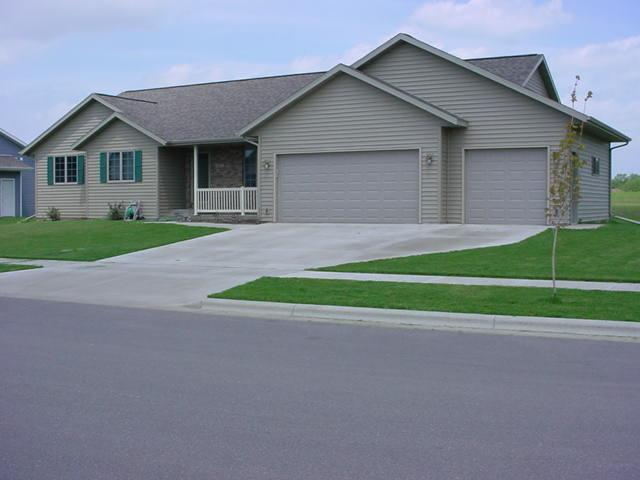 1407 Cherry Ln., Holmen, WI 54636