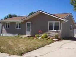 618 Robin St., West Bend, WI 53090