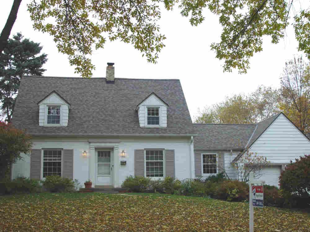 1243 N 86th, Wauwatosa, WI 53226