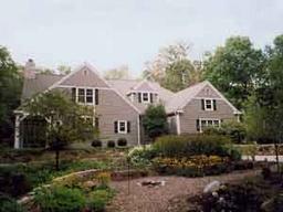 9226 W Hawthorne Rd., Mequon, WI 53097