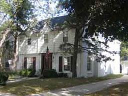 2650 N 88th, Wauwatosa, WI 53226