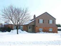 6011 Independence Rd, Mount Pleasant, WI 53406