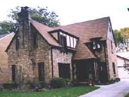 5712 N Kent Ave., Whitefish Bay, WI 53217