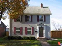 633 22nd, La Crosse, WI 54601