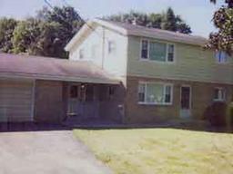 11411 W Layton Ave, Greenfield, WI 53228