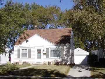 7820 Livingston, Wauwatosa, WI 53213