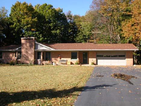 6106 N River Heights Dr., Plymouth, WI 53073