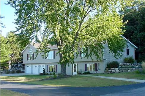 N2930 Bauer Ln., Jefferson, WI 53538