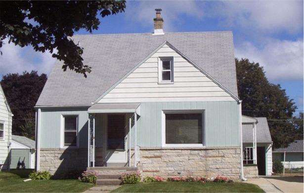 4630 S Lenox St., Milwaukee, WI 53207