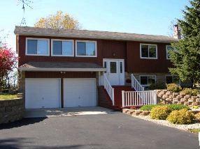 6771 Pheasant Run Rd., Hartford, WI 53027