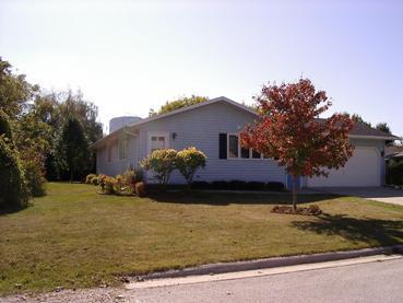 627 Woodview Ave., Sheboygan Falls, WI 53085