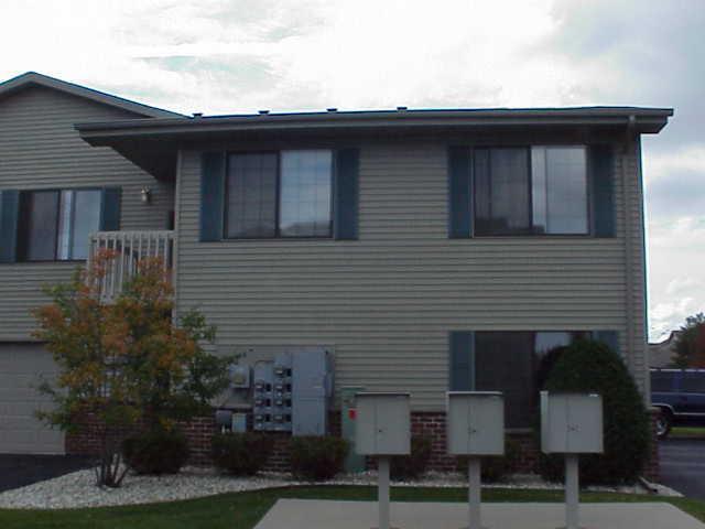 1265 30th Ct. #1E, Kenosha, WI 53144