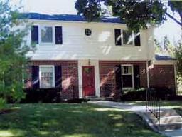 2414 N 103rd St., Wauwatosa, WI 53226