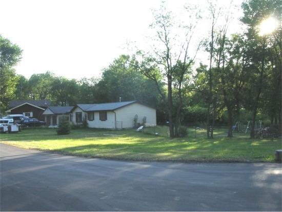 W1178 Flamingo Dr., Bloomfield, WI 53128