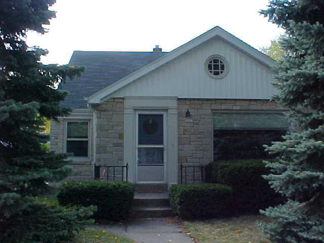 5237 N Bay Ridge, Whitefish Bay, WI 53217