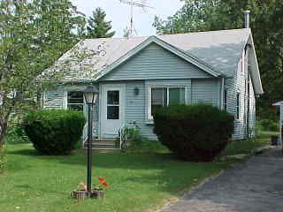 18618 Spring St, Yorkville, WI 53182