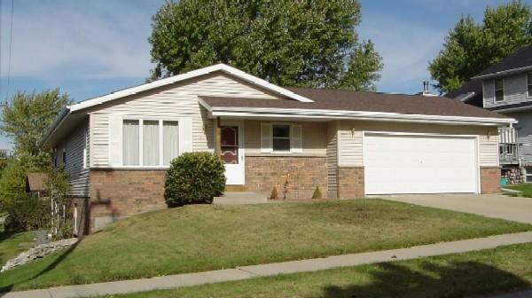 635 Summit St., Hartford, WI 53027