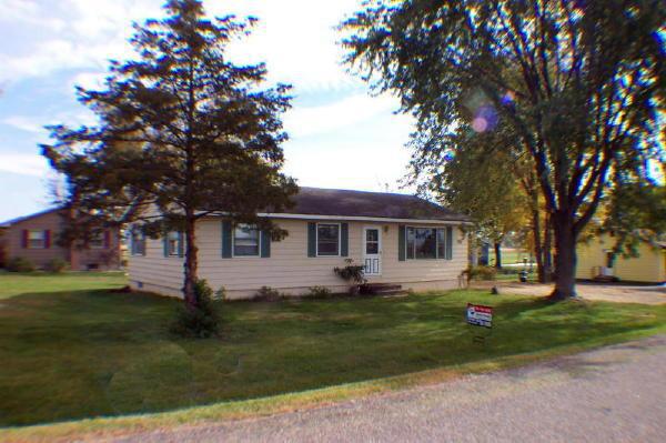 N5782 Lake Park Dr., Onalaska, WI 54650