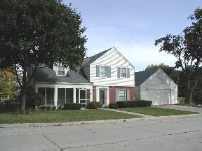 320 Lakecrest Ave., Racine, WI 53402