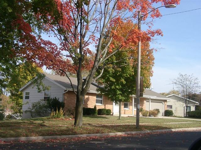 152 N Laurel Dr., West Bend, WI 53095