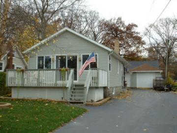 6310 240th Ave, Paddock Lake, WI 53168