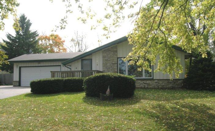 3931 E Fitzsimmons Rd, Oak Creek, WI 53154