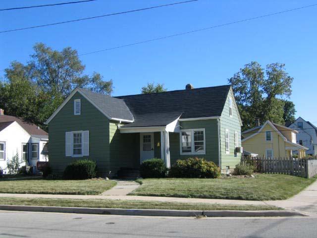 1003 Linden St., Waukesha, WI 53186