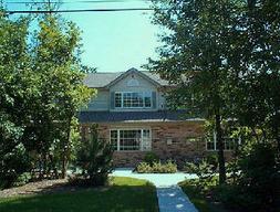 4221 S Grange Ave., Greenfield, WI 53221