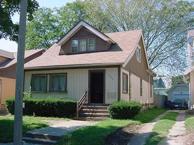 1235 N 44th, Milwaukee, WI 53208