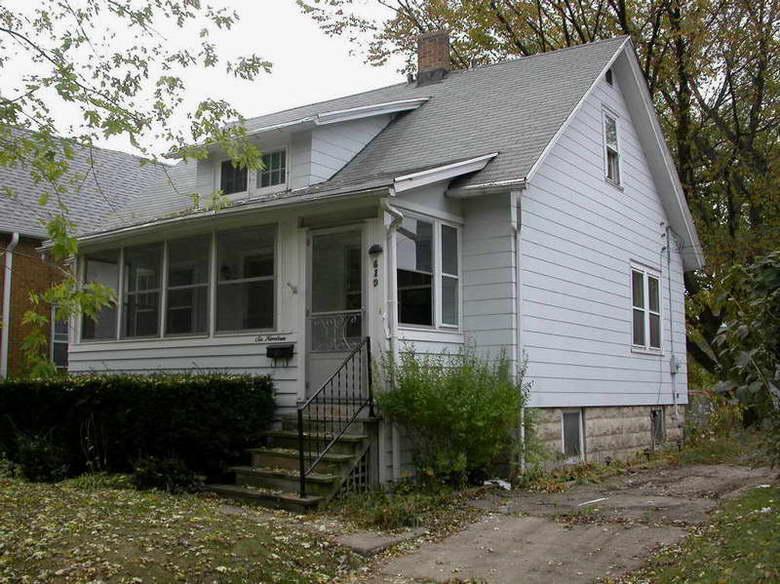 619 N 59th St., Wauwatosa, WI 53213