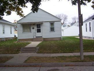 3143 S Brust, Milwaukee, WI 53207