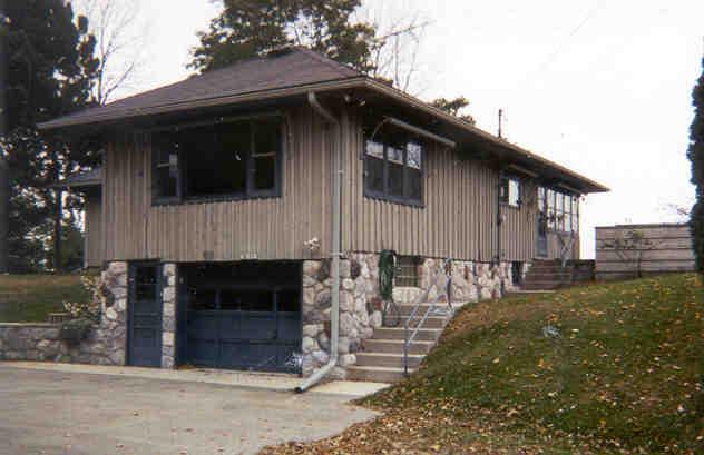 189 N Surfside Dr., Holland, WI 53013