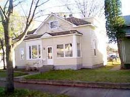 1230 Redfield St, La Crosse, WI 54601