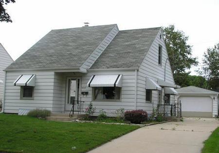 4702 W Sumac  Pl., Milwaukee, WI 53219