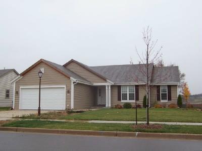 3748 Stillwater Cir., Waukesha, WI 53189