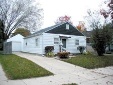 2040 Arthur Ave., Racine, WI 53405
