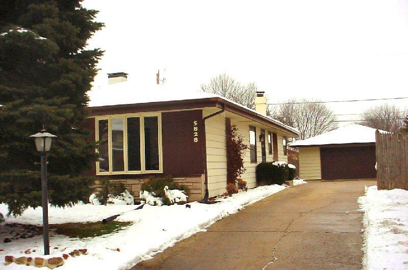 5828 N 114th St., Milwaukee, WI 53225
