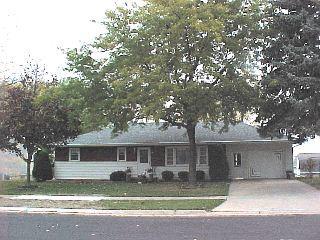 817 Elm St., Hartford, WI 53027