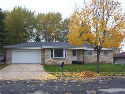402 Meadowpark Dr., Horicon, WI 53032