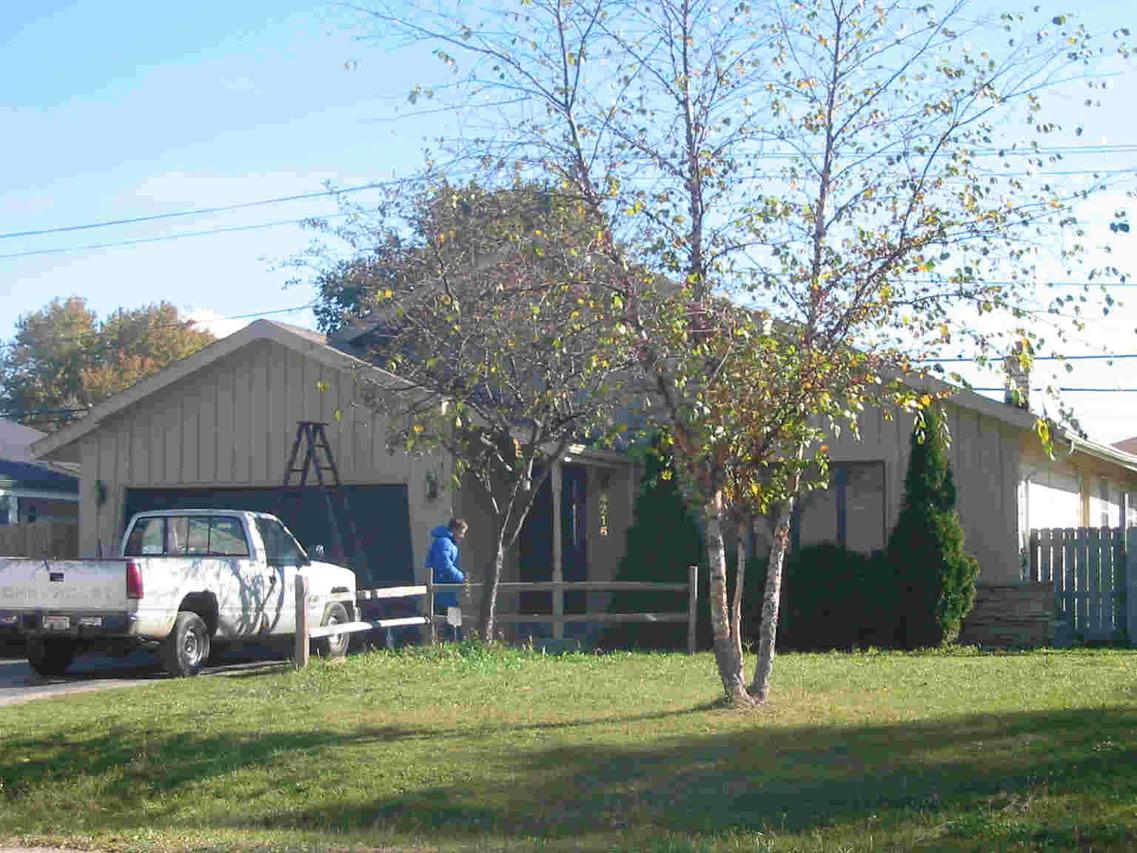 4216 S 92nd, Greenfield, WI 53228