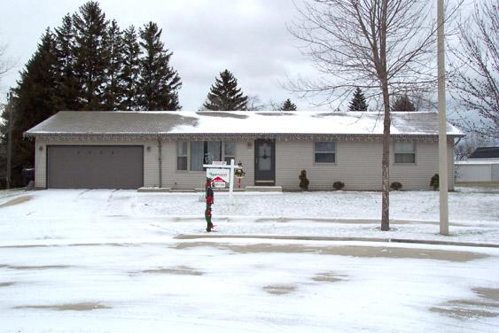 2502 Mandy Cir., Sheboygan, WI 53081