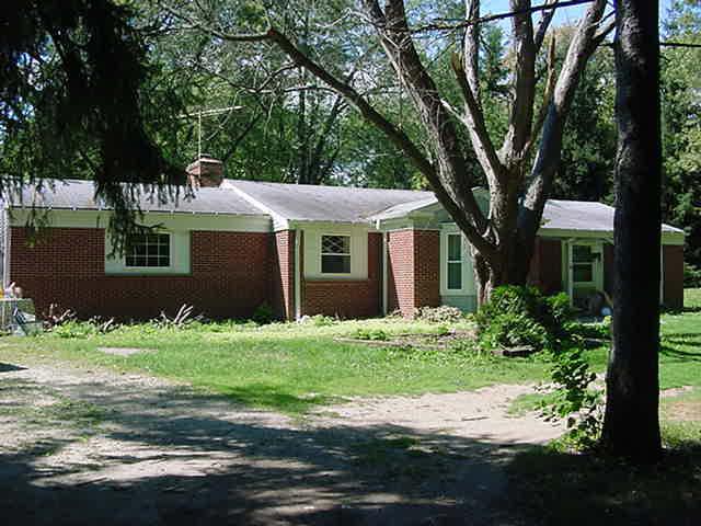 11523 Wauwatosa Rd., Mequon, WI 53097