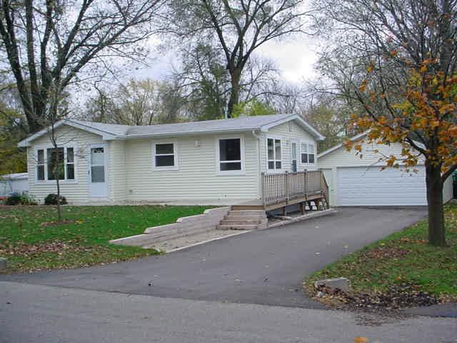 W1001 Juneau Rd., Bloomfield, WI 53128