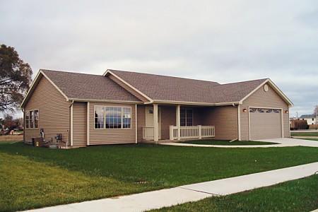 3004 29th St., Kenosha, WI 53140